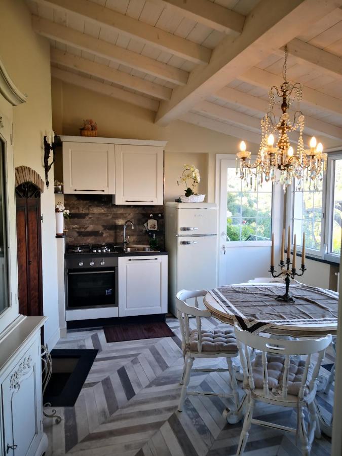 Florinda Lemon'S Suite แชร์โว ภายนอก รูปภาพ